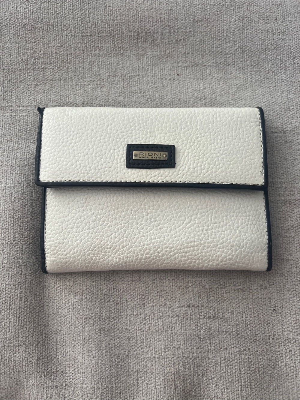 Rioni White Pebbled Leather Wallet with Black Trim